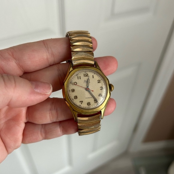 Vintage collectable ELCO jewel 17 mechanical Gold Watch 😊 HOST pick - Picture 4 of 11